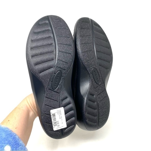 Aravon Danielle Casual Slip On Black - Picture 6 of 7